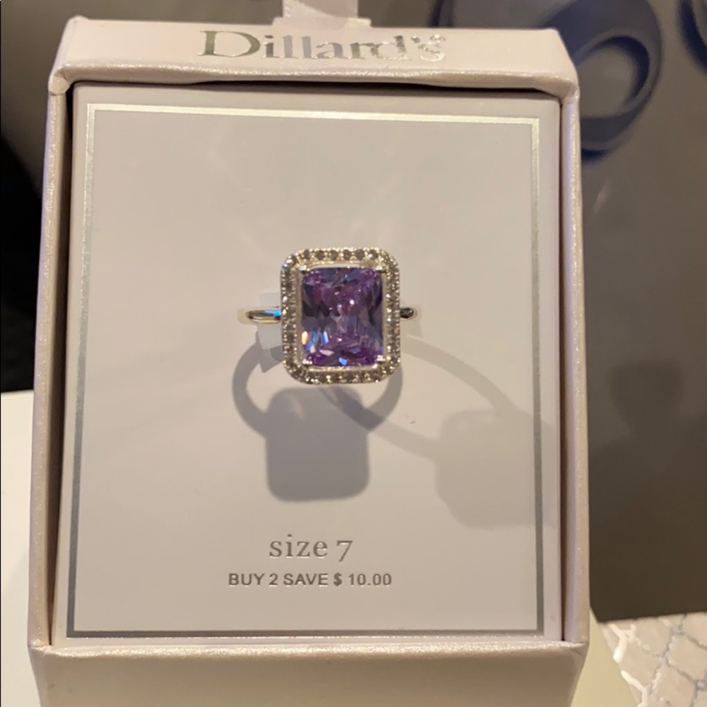 Womens ring